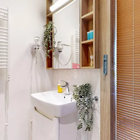Sleeping&living With Ac Wola 아파트 바르샤바