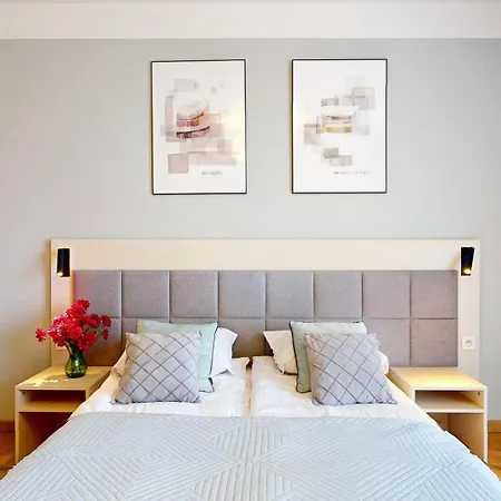 Appartement Sleeping&living With Ac Wola Varsovie